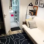 Luxury Attic Ensuite With Workspace & Free Parking Near Luas Privatunterkunft Citywest
